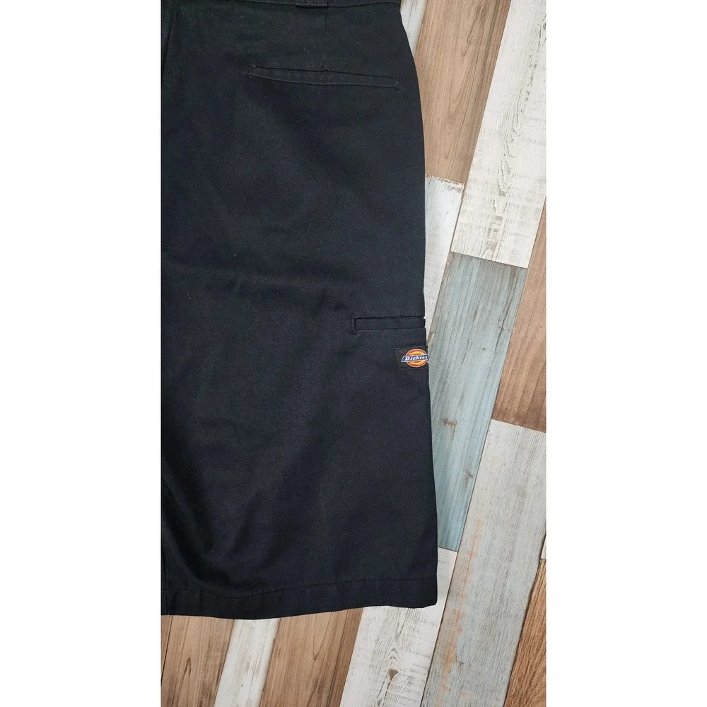 Dickies Relaxed Fit Multi-Pocket Work Shorts Black Mens 34 WR840BK